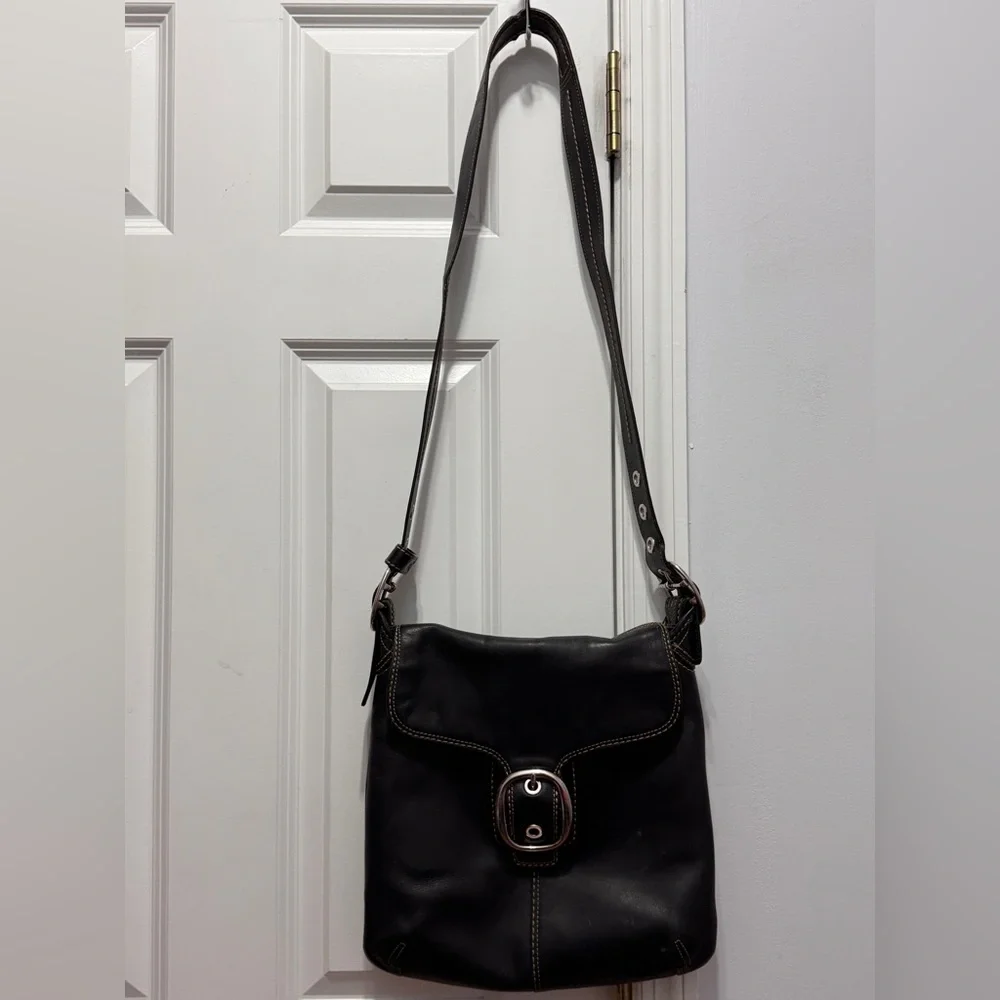 Coach Black bleaker Leather Crossbody /shoulder Bag with gold tone hardware